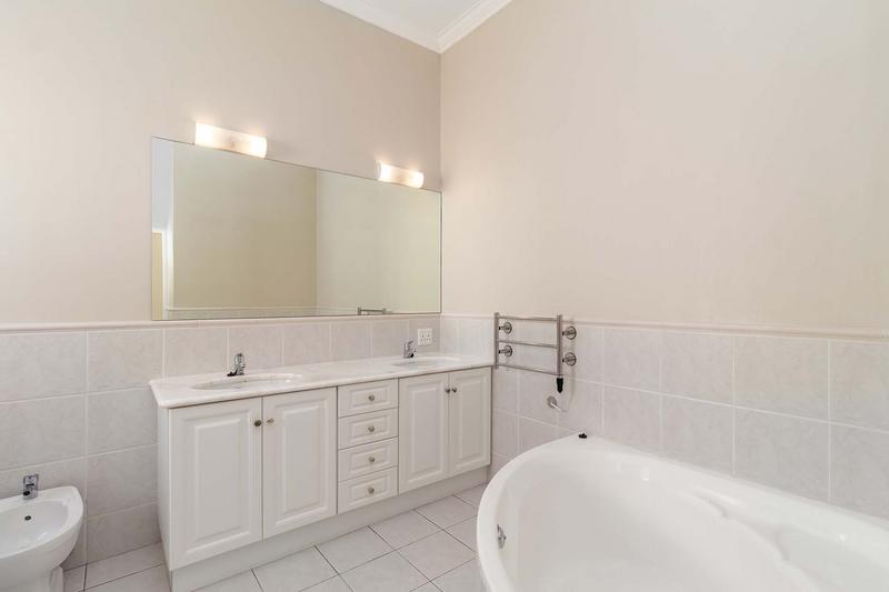 To Let 5 Bedroom Property for Rent in Steenberg Estate Western Cape